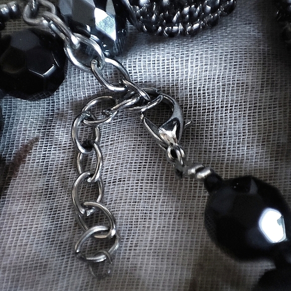Jet Black Glass Beaded Caged Prong Set Beaded Silver Tone Balls Vintage Necklace - Picture 9 of 16